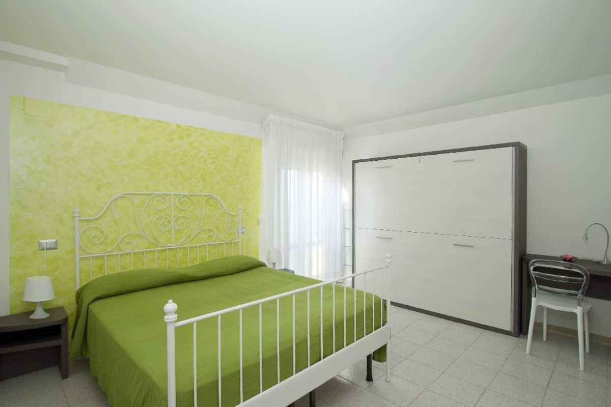 Hotel La Maestra Grottammare Ruang foto