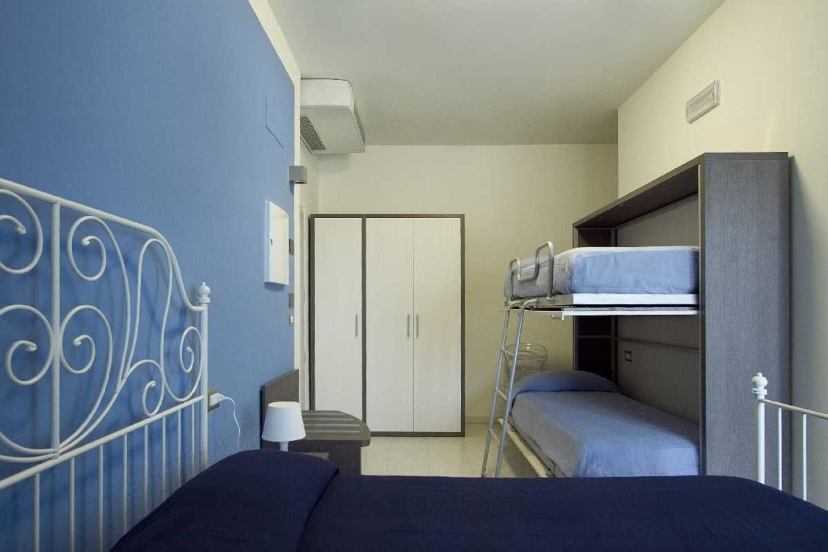 Hotel La Maestra Grottammare Ruang foto