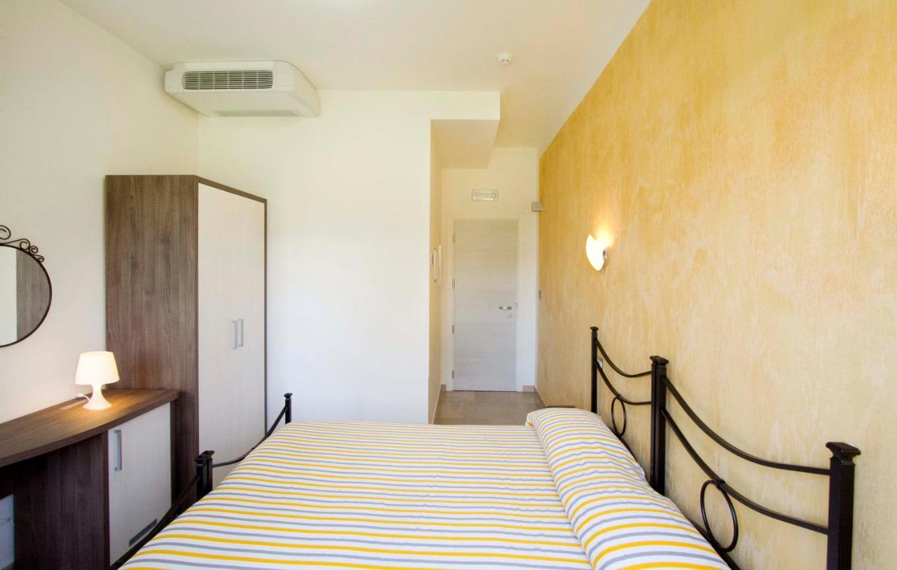 Hotel La Maestra Grottammare Bagian luar foto