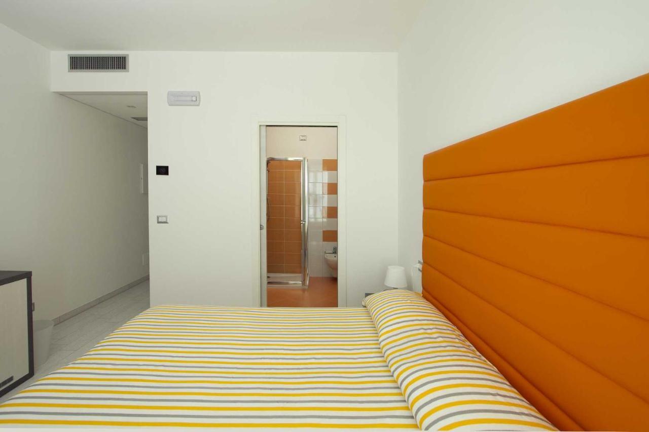 Hotel La Maestra Grottammare Bagian luar foto